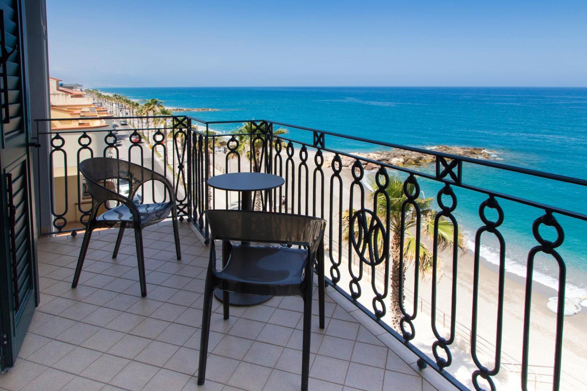 Hotel Il Mulino Капо-д'Орландо Экстерьер фото